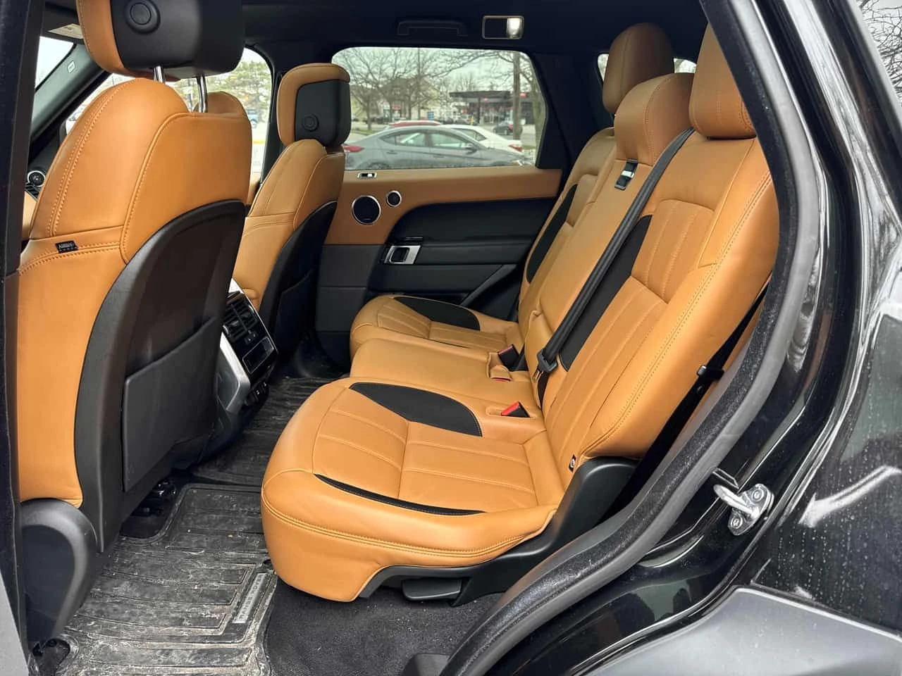 Land Rover Range Rover Sport * HSE Dynamic * CARFAX * ПАНО * KEYLESS * ПОДГРЕВИ, снимка 12 - Автомобили и джипове - 53942344