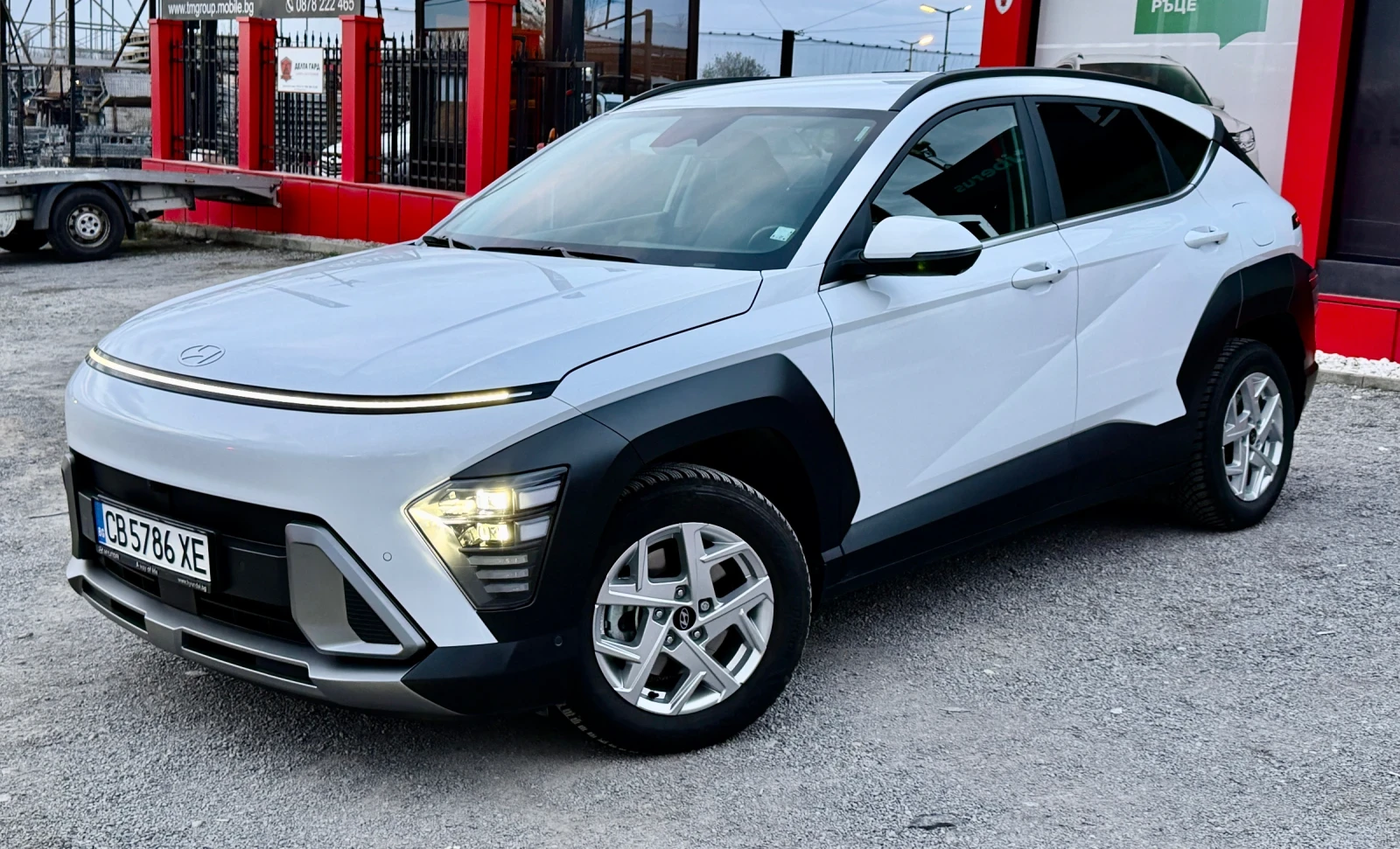 Hyundai Kona 18000км/гаранционна/exclusive, снимка 2 - Автомобили и джипове - 54054423
