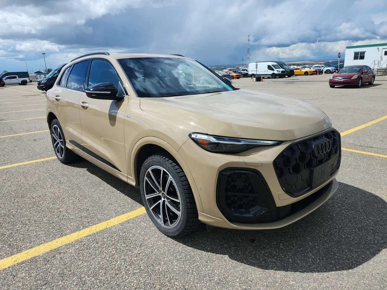 Audi Q5 S LINE/ПАНО/ПОДГРЕВ/PROGRESSIV/CARFAX/ФИНАНСИРАНЕ, снимка 2 - Автомобили и джипове - 54635934