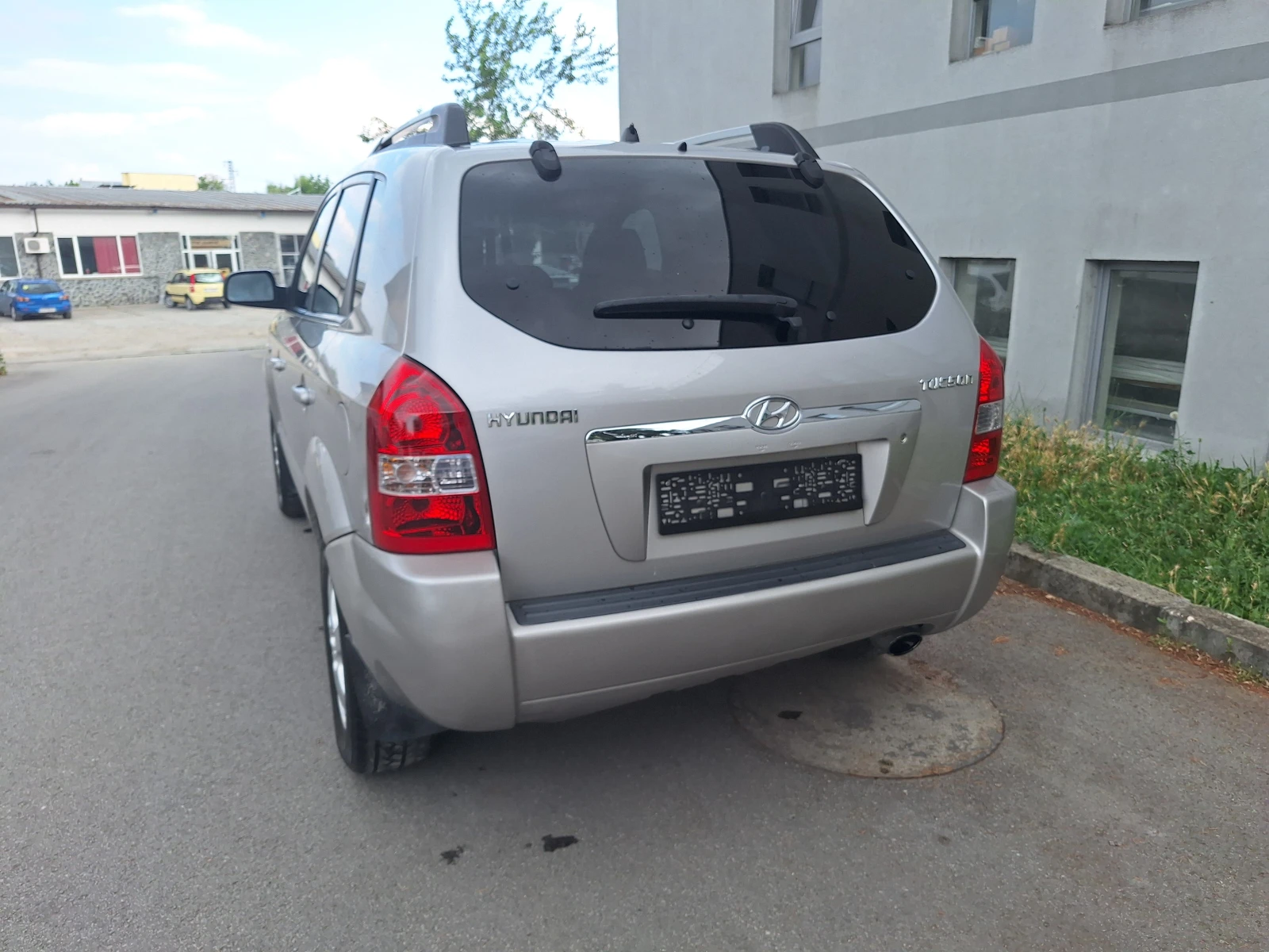 Hyundai Tucson 2.0i gaz 4x4, снимка 7 - Автомобили и джипове - 55148303