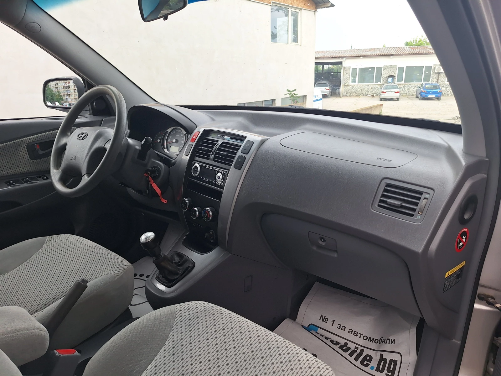 Hyundai Tucson 2.0i gaz 4x4, снимка 12 - Автомобили и джипове - 55148303