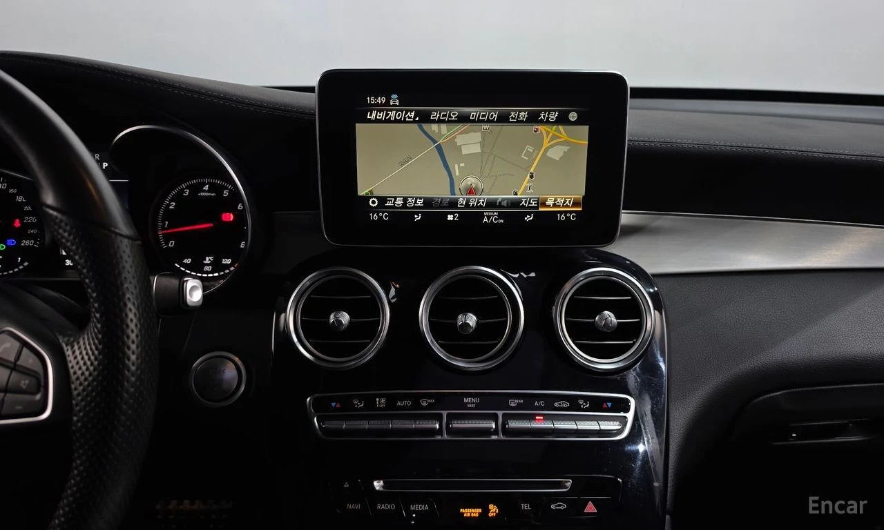 Mercedes-Benz GLC 300 * ФИКСИРАНА ЦЕНА ДО БЪЛГАРИЯ * АВТОКРЕДИТ, снимка 14 - Автомобили и джипове - 55398568