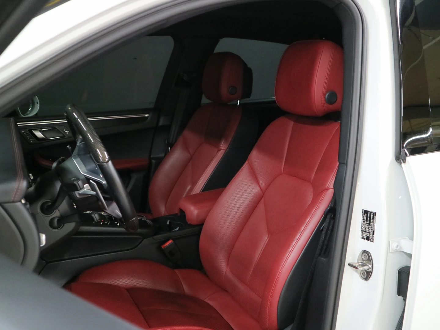 Porsche Macan GTS* BLIND SPOT* 360* ЕЛ. БАГАЖНИК* КРАЙНА ЦЕНА, снимка 10 - Автомобили и джипове - 55608878