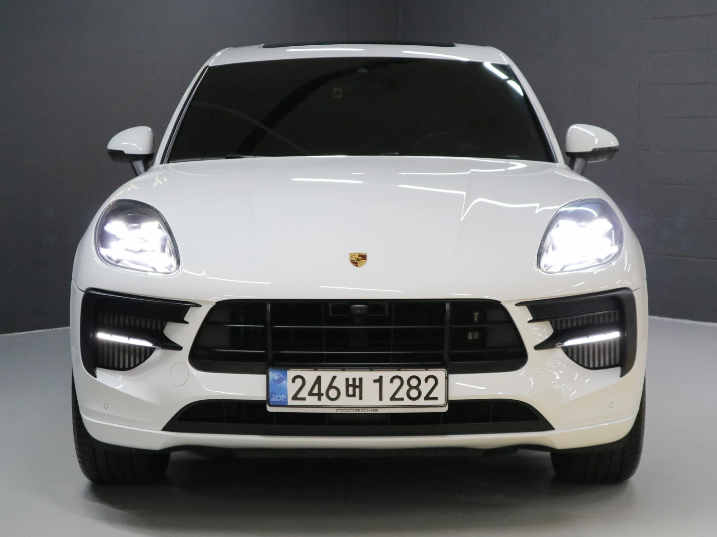 Porsche Macan GTS* BLIND SPOT* 360* ЕЛ. БАГАЖНИК* КРАЙНА ЦЕНА, снимка 4 - Автомобили и джипове - 55608878