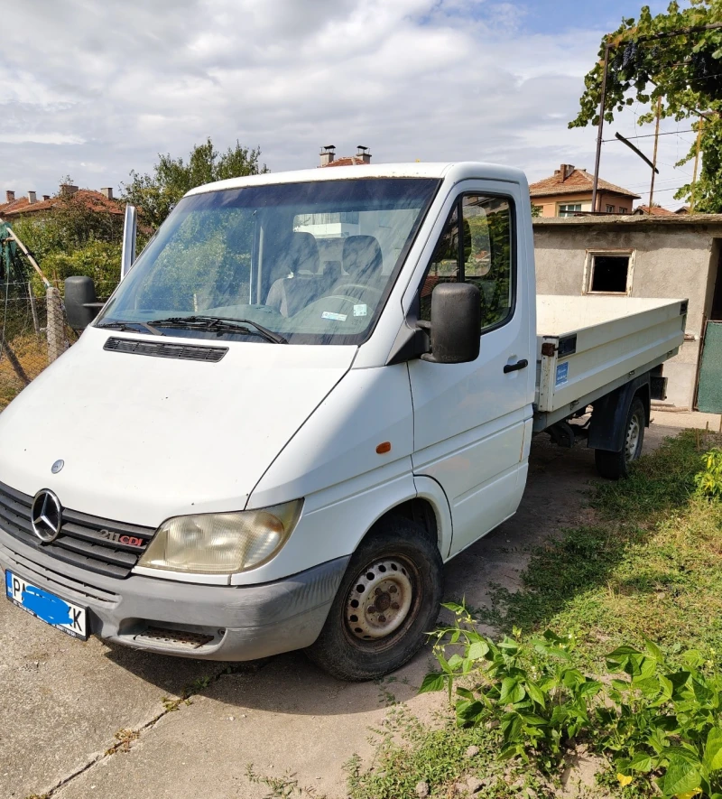 Mercedes-Benz Sprinter 212