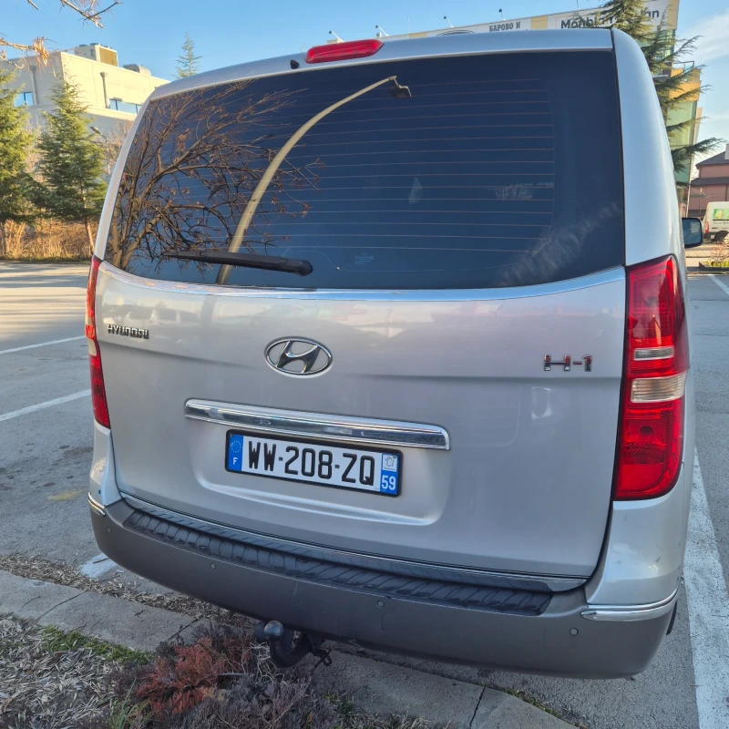 Hyundai H1 2.5d 4+ 1 места кожа, снимка 7 - Бусове и автобуси - 52907934