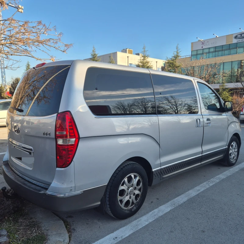 Hyundai H1 2.5d 4+ 1 места кожа, 