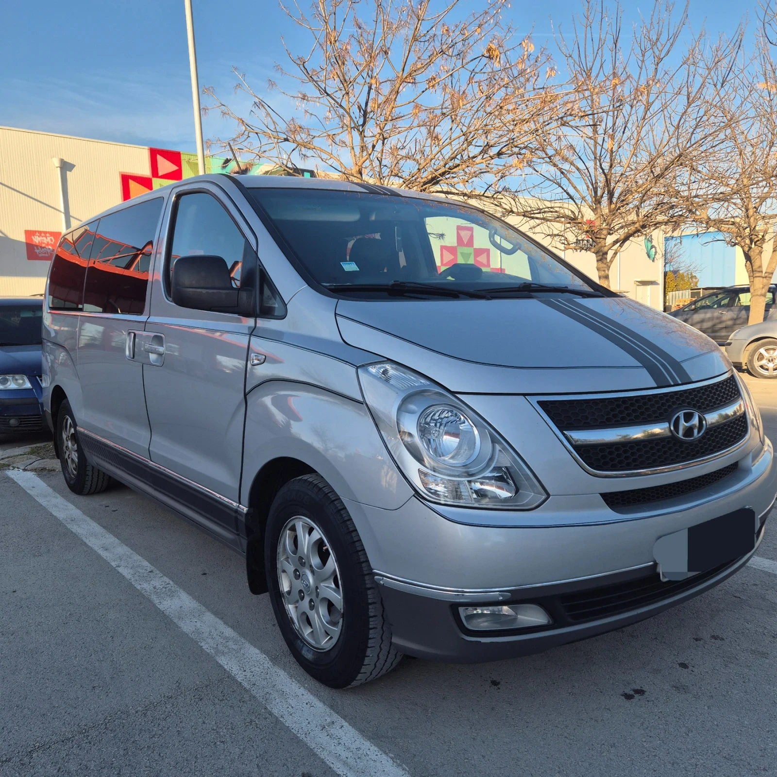 Hyundai H1 2.5d 4+ 1 места кожа,  - изображение 2