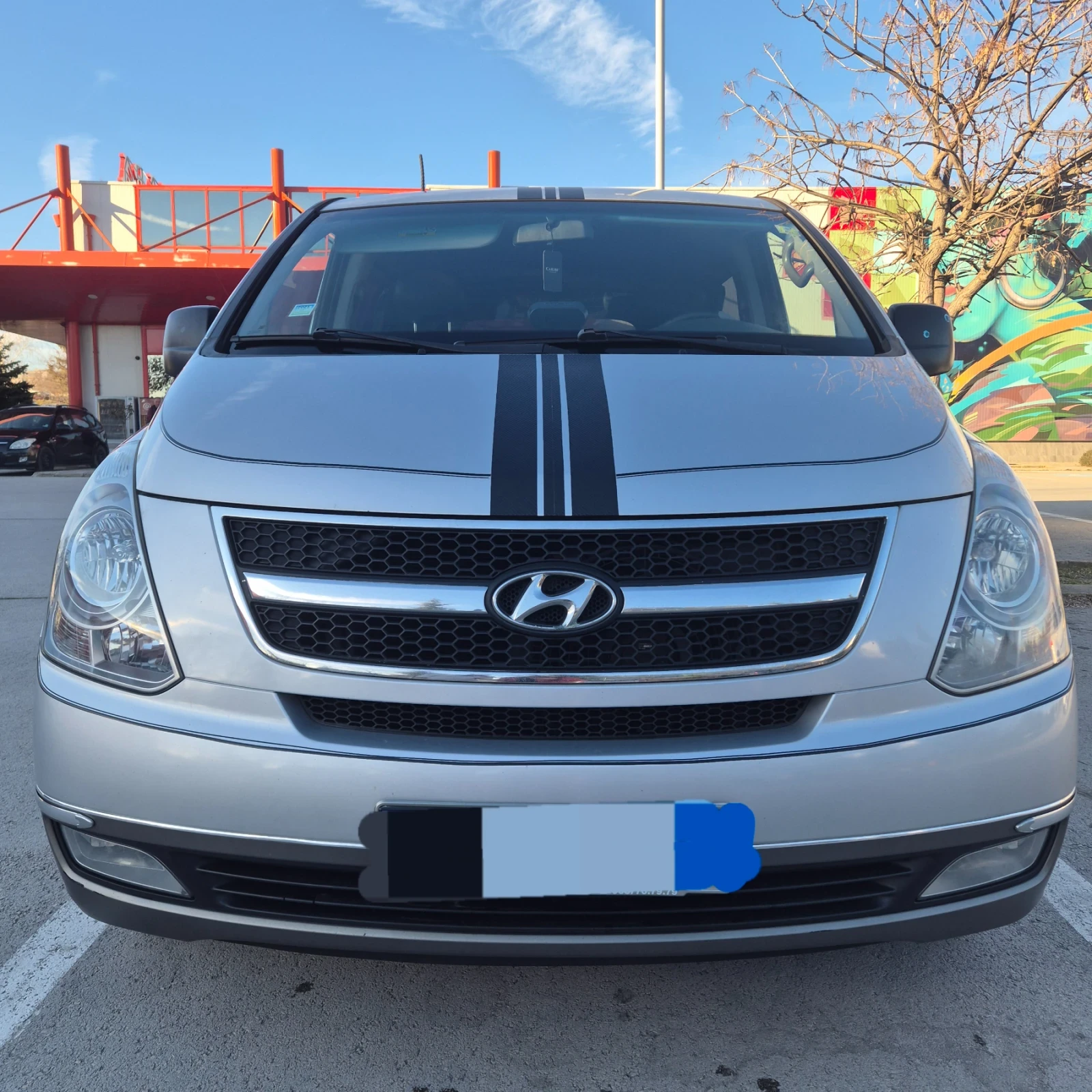 Hyundai H1 2.5d 4+ 1 места кожа,  - изображение 4