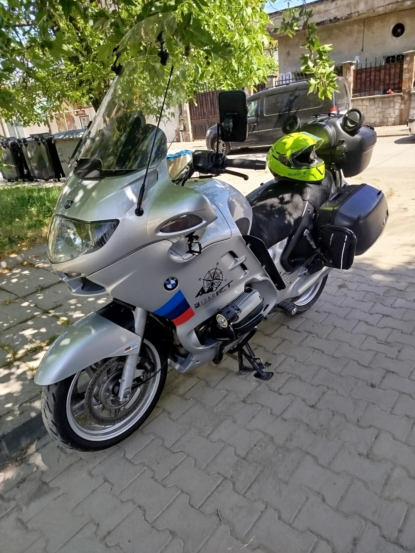BMW R