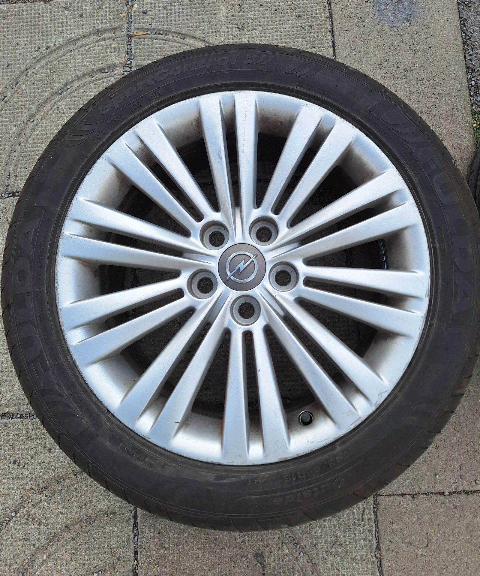 ���� � ������ 245/45R18 �� Opel Insignia | Mobile.bg � ����������� 2