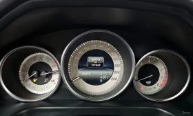 Mercedes-Benz E 300 AVANTGARDE* FACELIFT* 4MATIC* PANO* KEYLESS* 10000, снимка 8