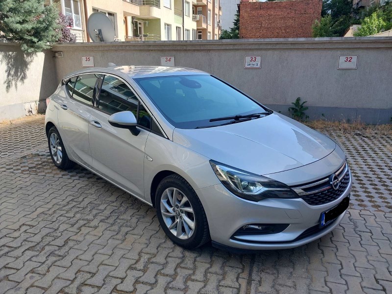 Opel Astra 1.6CDTI, снимка 1 - Автомобили и джипове - 46358760