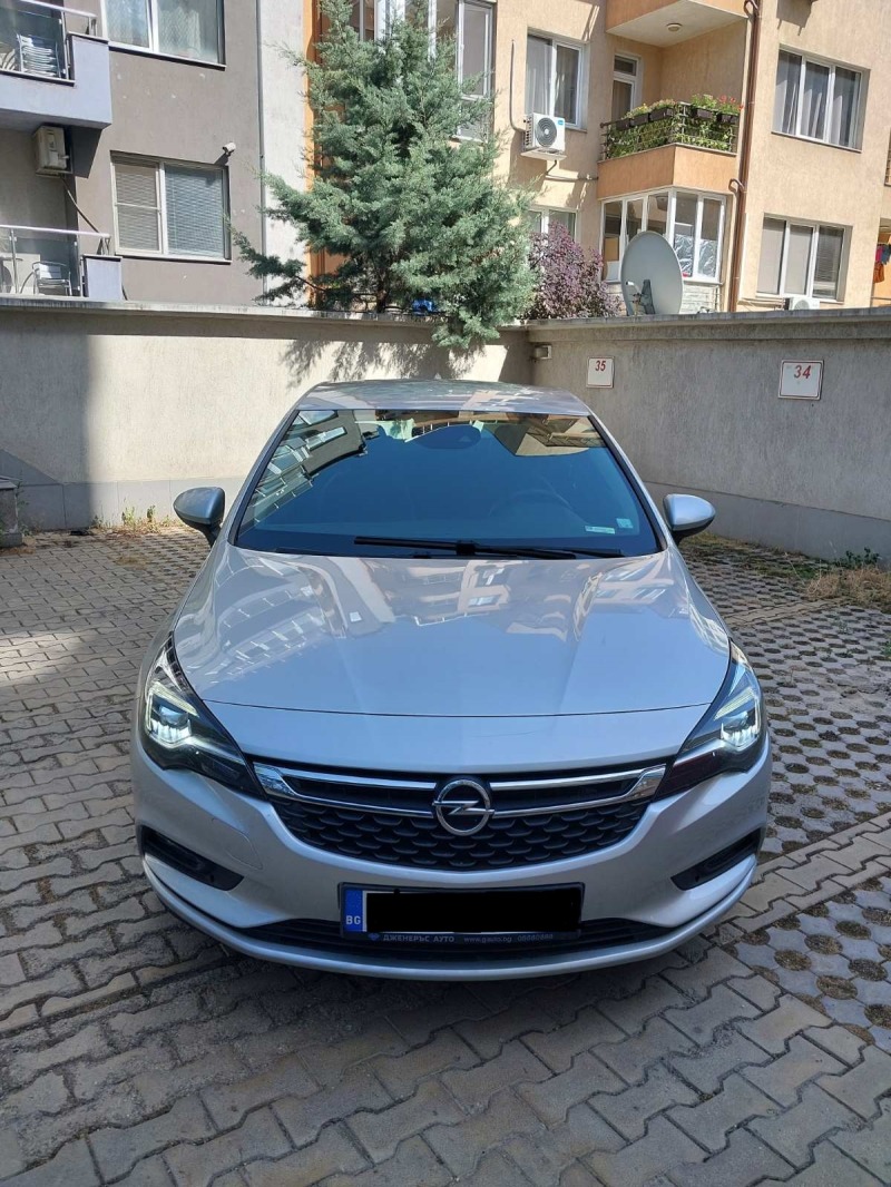 Opel Astra 1.6CDTI, снимка 2 - Автомобили и джипове - 46358760