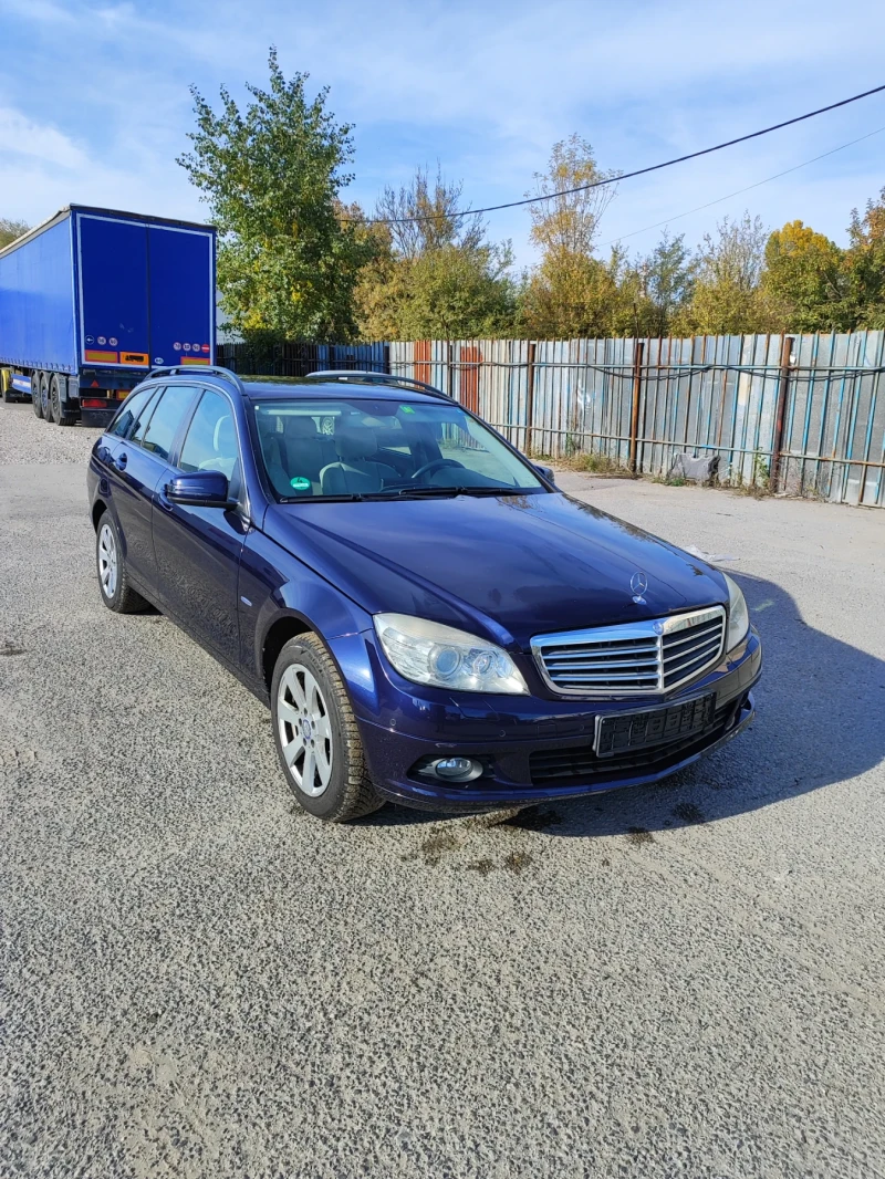 Mercedes-Benz C 220, снимка 1 - Автомобили и джипове - 48218123