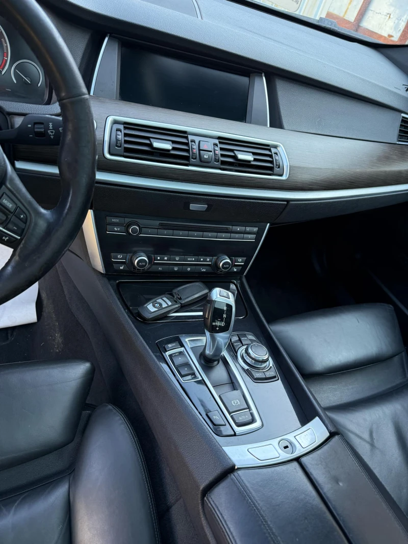 BMW 5 Gran Turismo 3.0D, снимка 10 - Автомобили и джипове - 50079046
