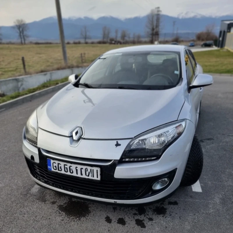 Renault Megane, снимка 2 - Автомобили и джипове - 52308214