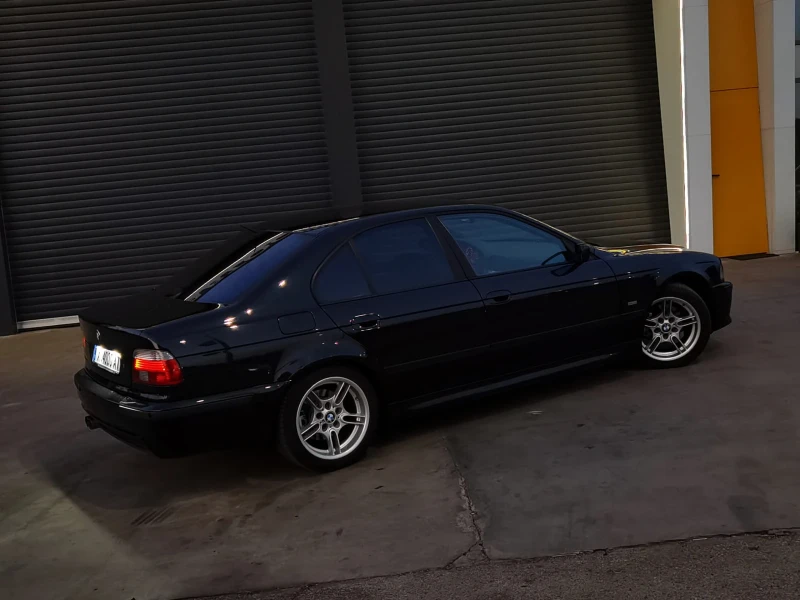 BMW 520 I, снимка 5 - Автомобили и джипове - 52067949