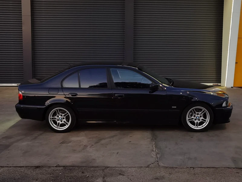 BMW 520 I, снимка 4 - Автомобили и джипове - 52067949