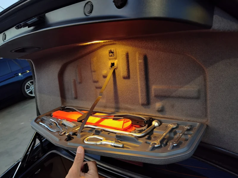 BMW 520 I, снимка 8 - Автомобили и джипове - 52067949