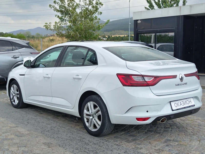 Renault Megane 1.3TCe 140 к.с./Life, снимка 7 - Автомобили и джипове - 51263402