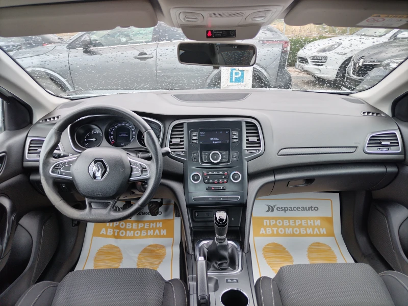 Renault Megane 1.3TCe 140 к.с./Life, снимка 9 - Автомобили и джипове - 51263402