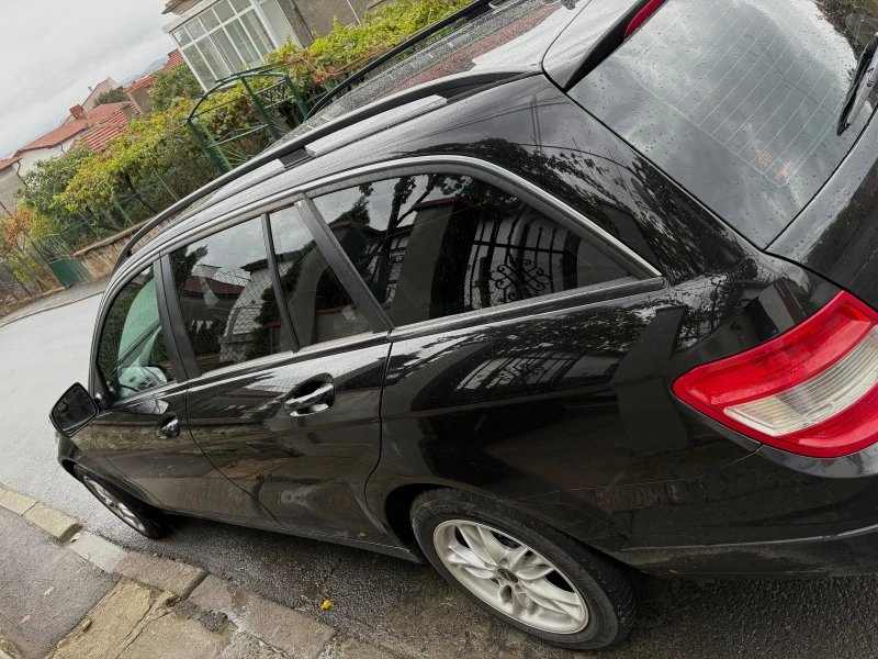 Mercedes-Benz C 220, снимка 2 - Автомобили и джипове - 52356694