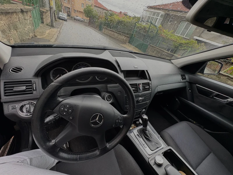Mercedes-Benz C 220, снимка 5 - Автомобили и джипове - 52356694