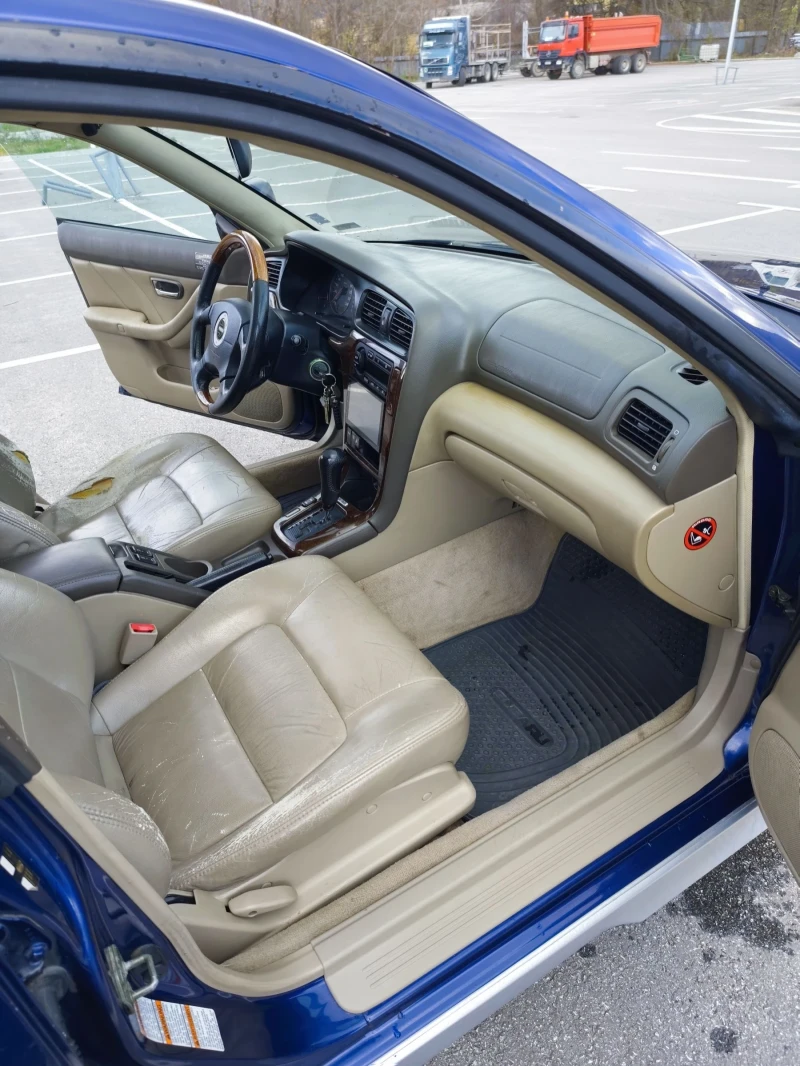 Subaru Outback 3.0 H6, снимка 14 - Автомобили и джипове - 52528842