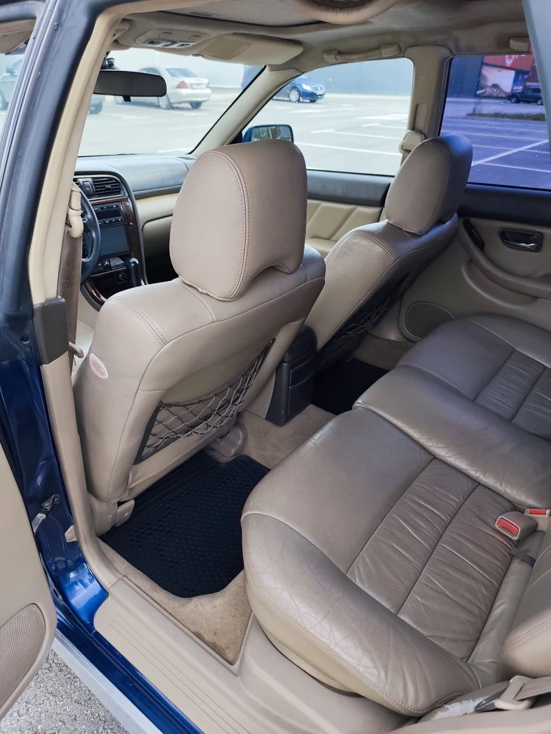 Subaru Outback 3.0 H6, снимка 11 - Автомобили и джипове - 52528842