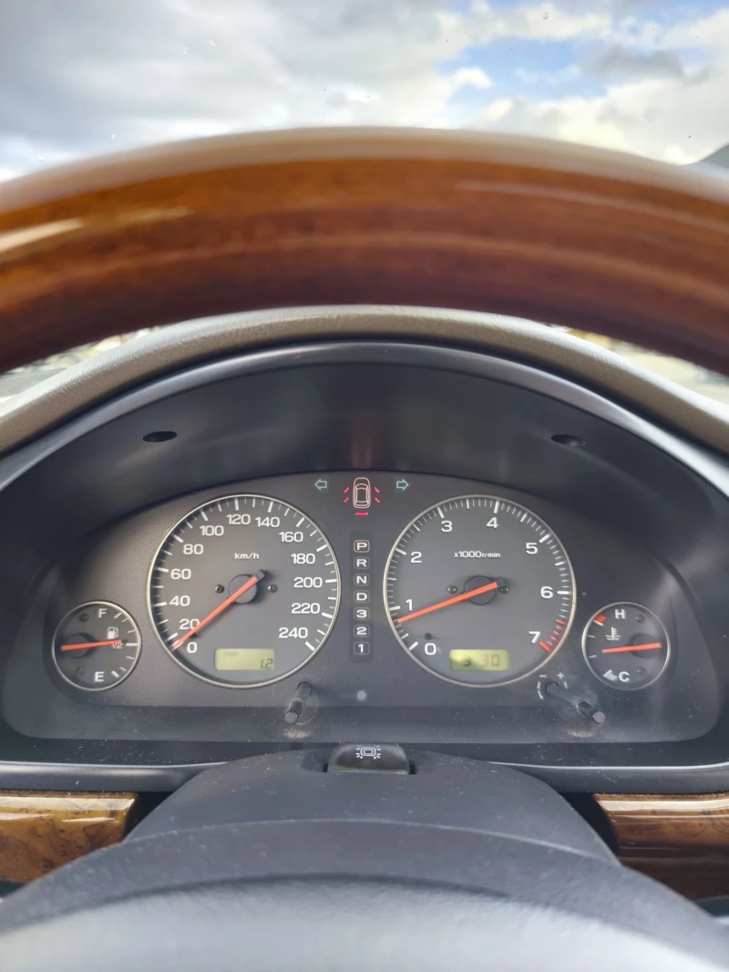 Subaru Outback 3.0 H6, снимка 17 - Автомобили и джипове - 52528842