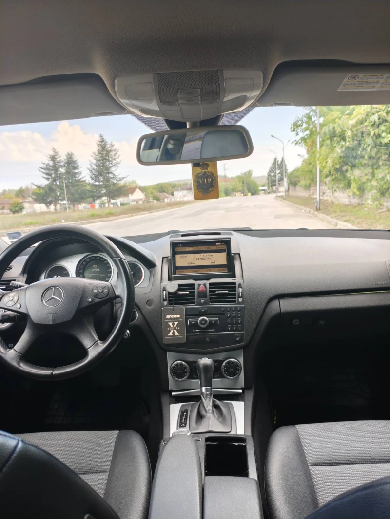 Mercedes-Benz C 320, снимка 5 - Автомобили и джипове - 52906544
