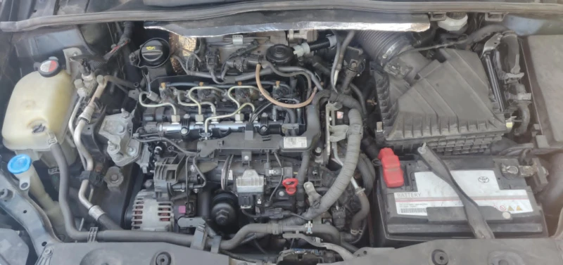 Toyota Avensis, снимка 13 - Автомобили и джипове - 53504789