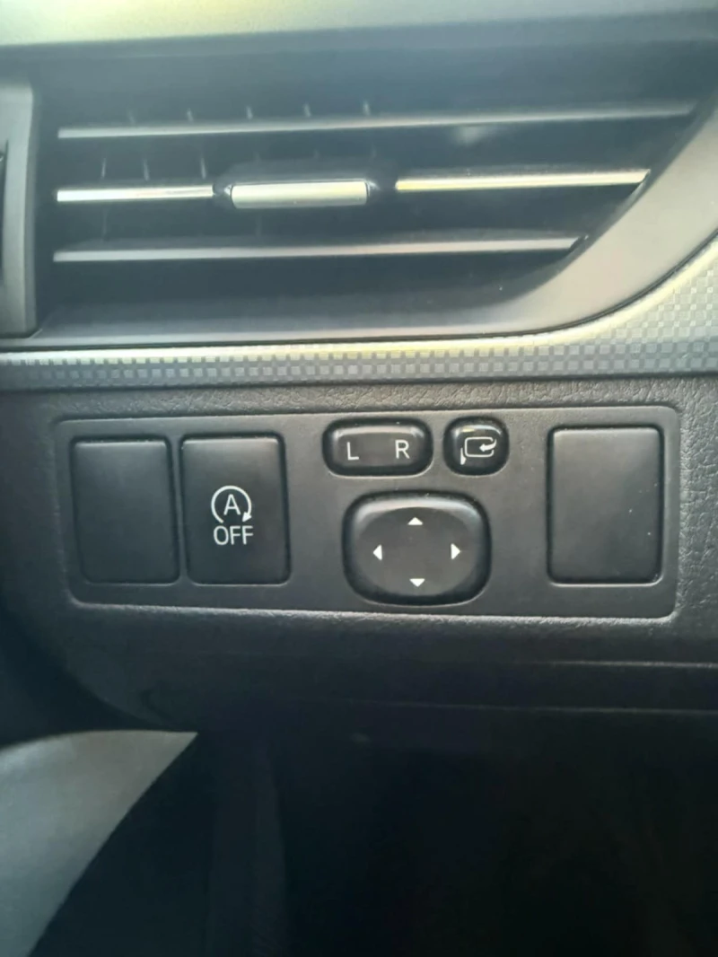 Toyota Avensis, снимка 9 - Автомобили и джипове - 53504789