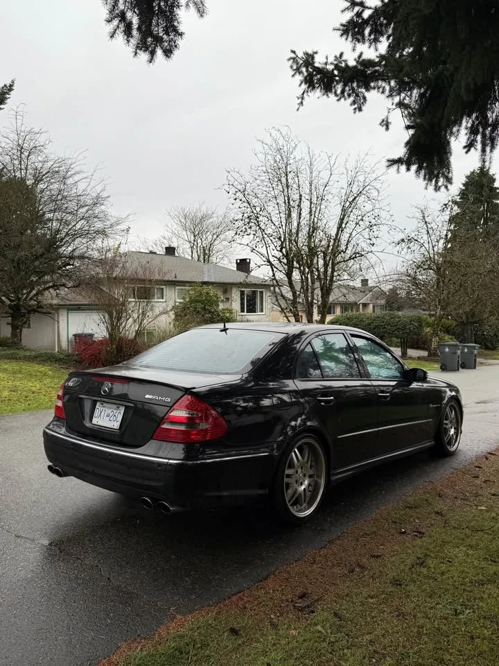 Mercedes-Benz E 55 AMG С РЕГИСТРАЦИЯ & АВТО КРЕДИТ - изображение 2