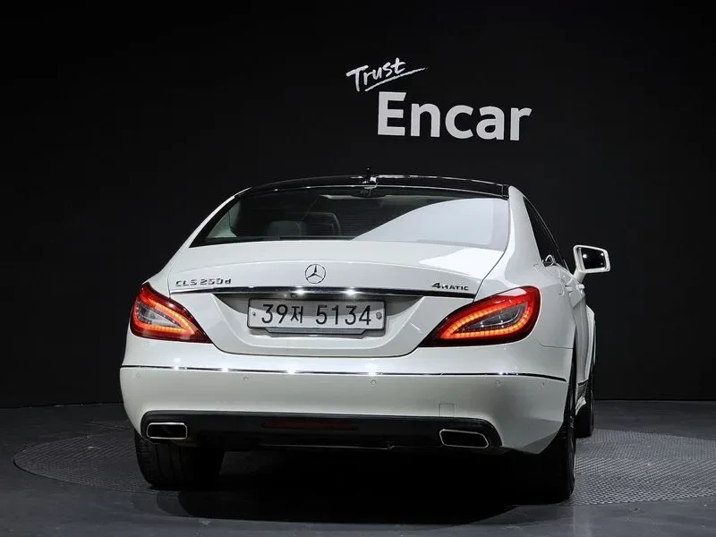 Mercedes-Benz CLS 250 W218 D 4Matic, снимка 4 - Автомобили и джипове - 55952491