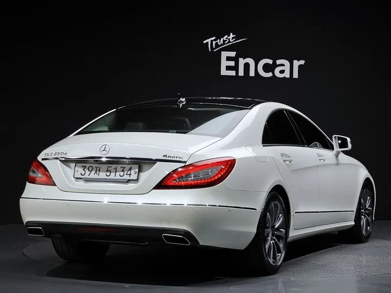 Mercedes-Benz CLS 250 W218 D 4Matic, снимка 2 - Автомобили и джипове - 55952491