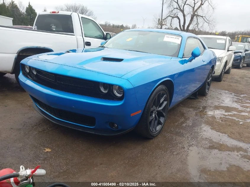 Dodge Challenger 3.6L V-6 DOHC, VVT, 303HP Rear Wheel Drive - изображение 2