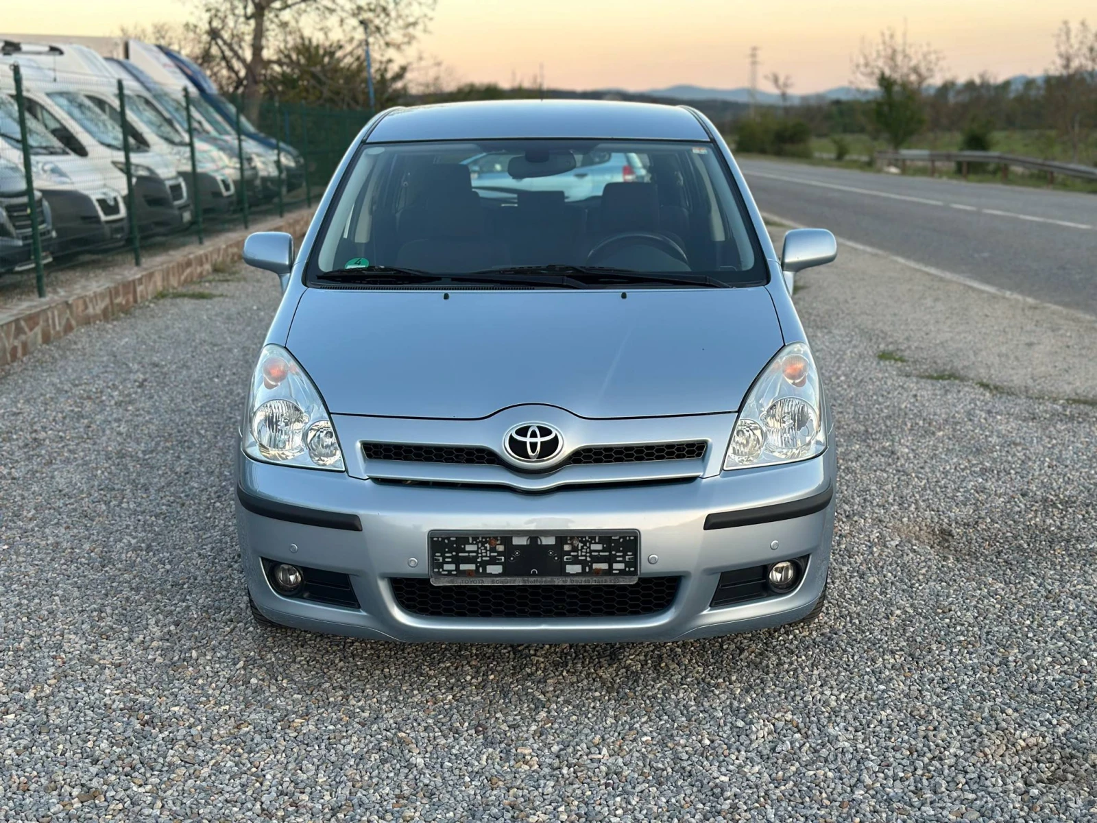 Toyota Corolla verso 1.8i* Германия* Бензин* Климатик* 7м* Топ - изображение 2