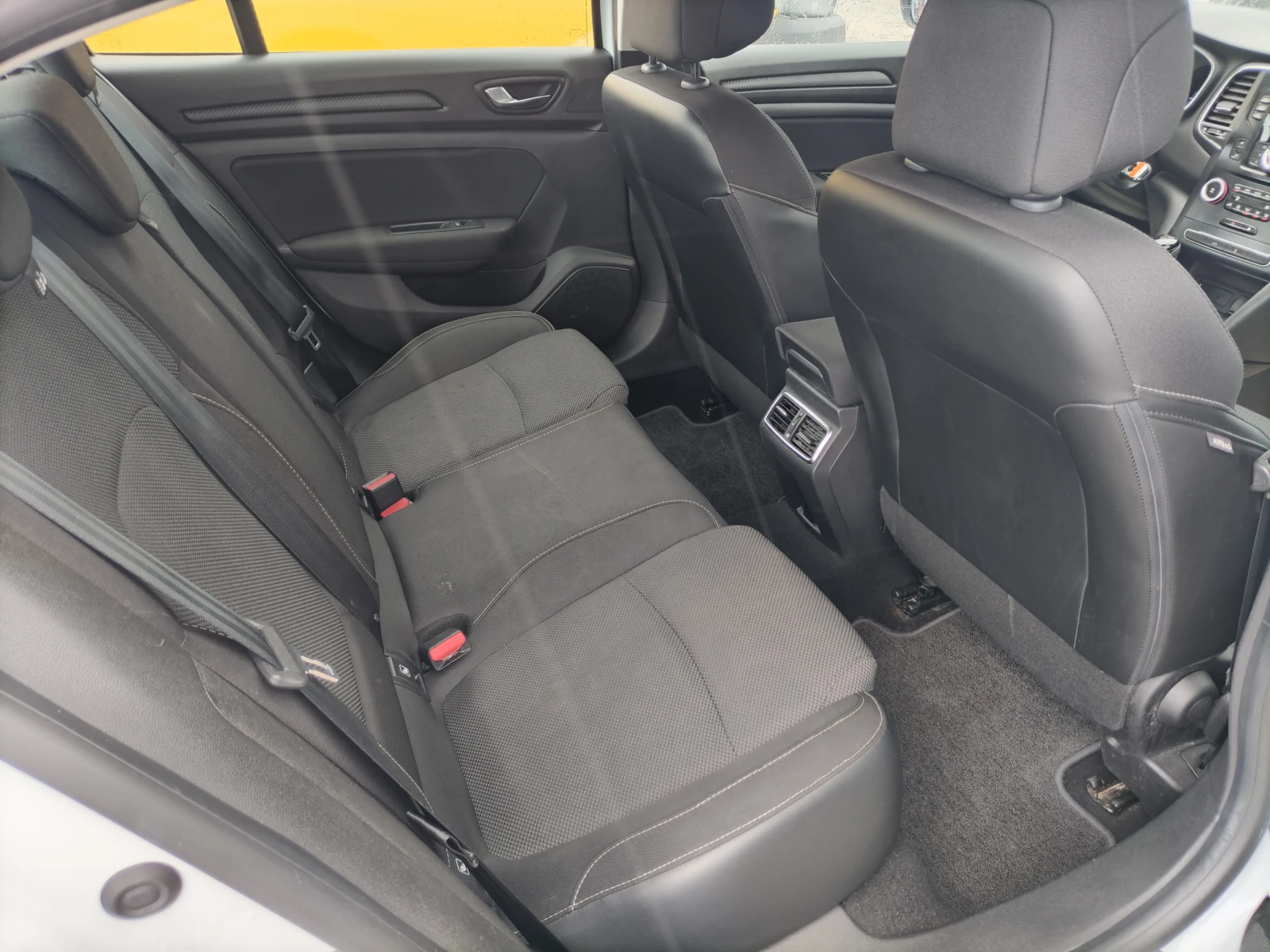 Renault Megane 1.3TCe 140 �.�./Life | Mobile.bg � ����������� 14