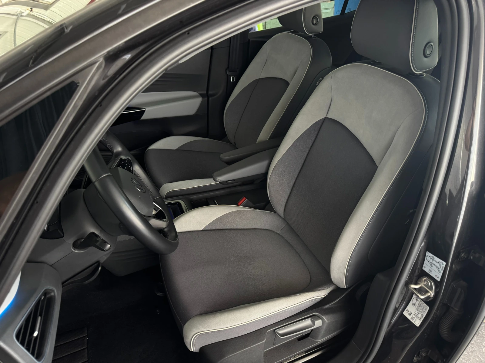 VW ID.3 150 kW* ПЪЛНА СЕРВИЗНА ИСТОРИЯ С ВАЛИДНА ГАРАНЦИЯ - изображение 7