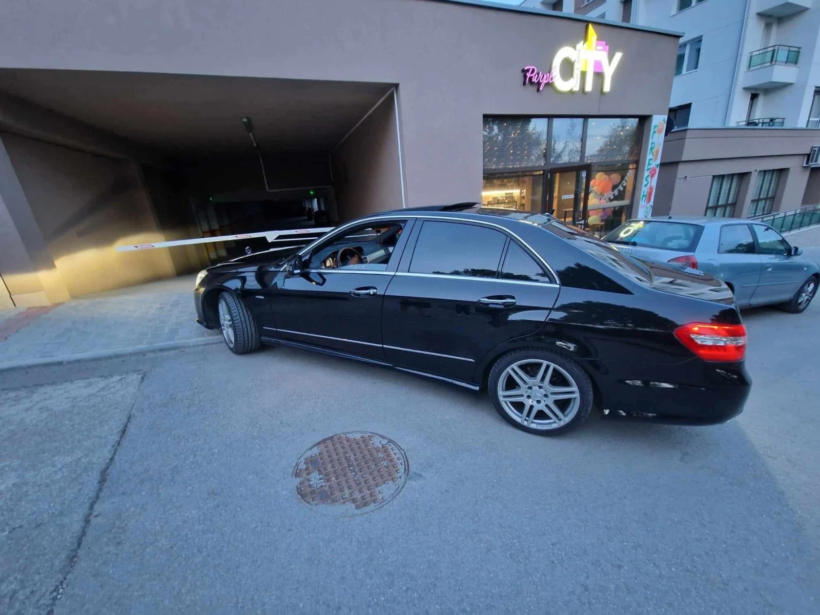 Mercedes-Benz E 220  - изображение 4