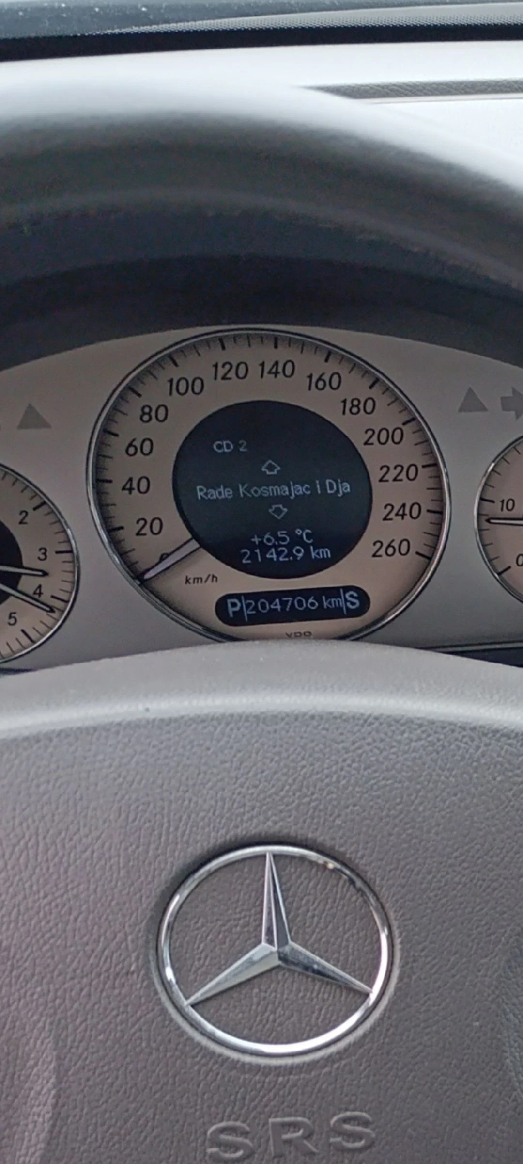 Mercedes-Benz E 320  - изображение 10