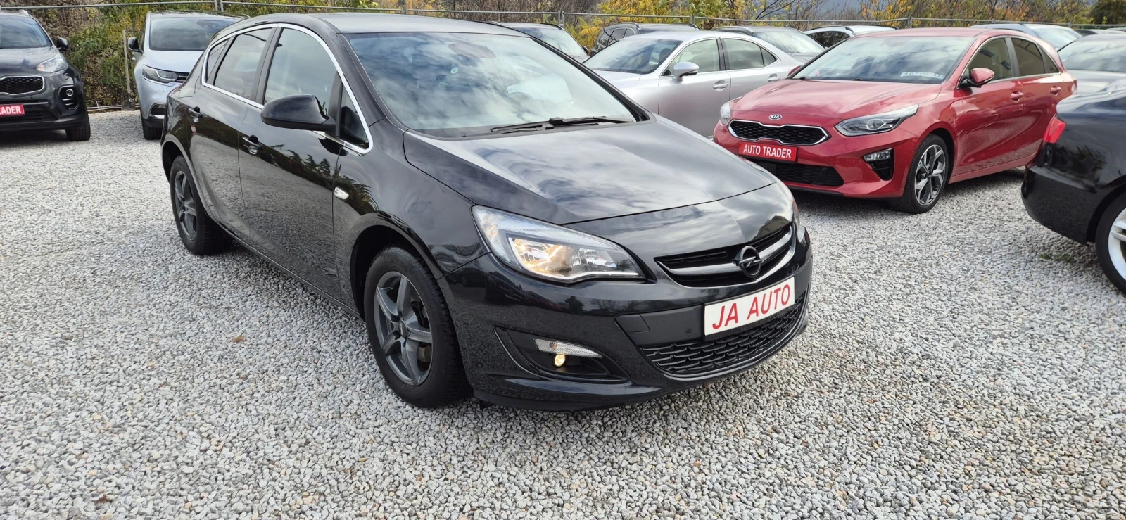 Opel Astra 2.0CDTI-165кс.NAVY - изображение 3