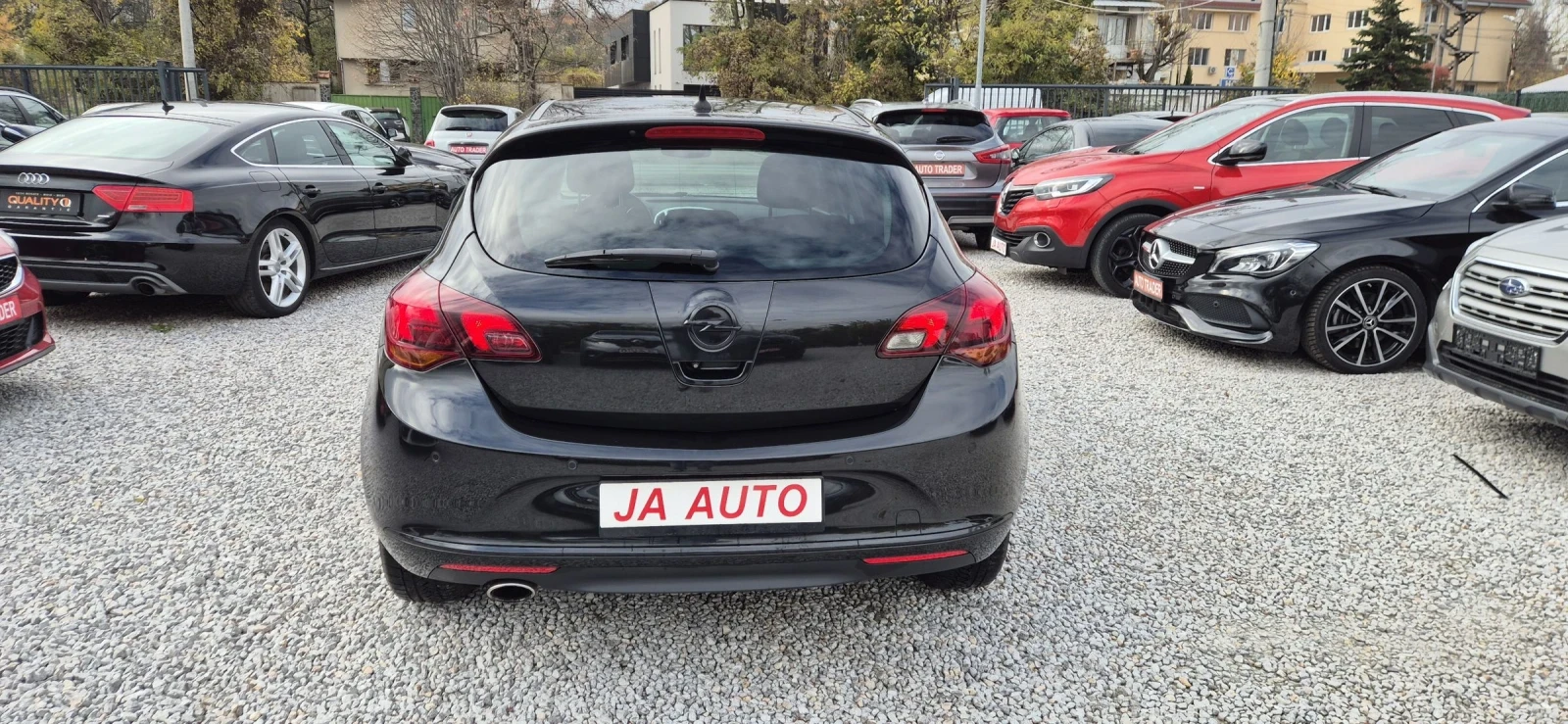 Opel Astra 2.0CDTI-165кс.NAVY - изображение 7