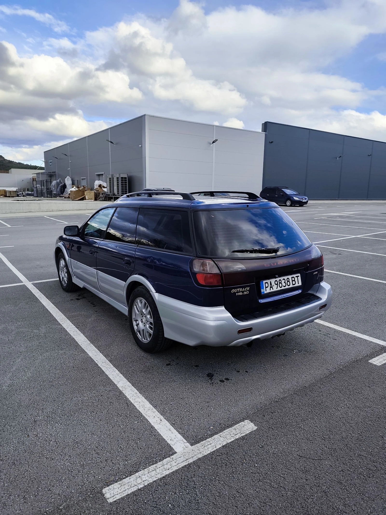 Subaru Outback 3.0 H6 | Mobile.bg � ����������� 4