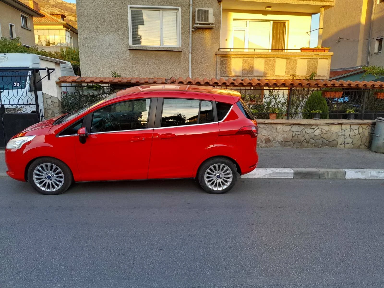 Ford B-Max 1.6TDCI.TITANIUM.LED., снимка 3 - Автомобили и джипове - 56081918
