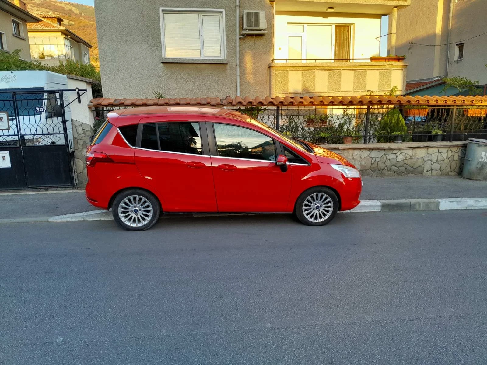 Ford B-Max 1.6TDCI.TITANIUM.LED.
