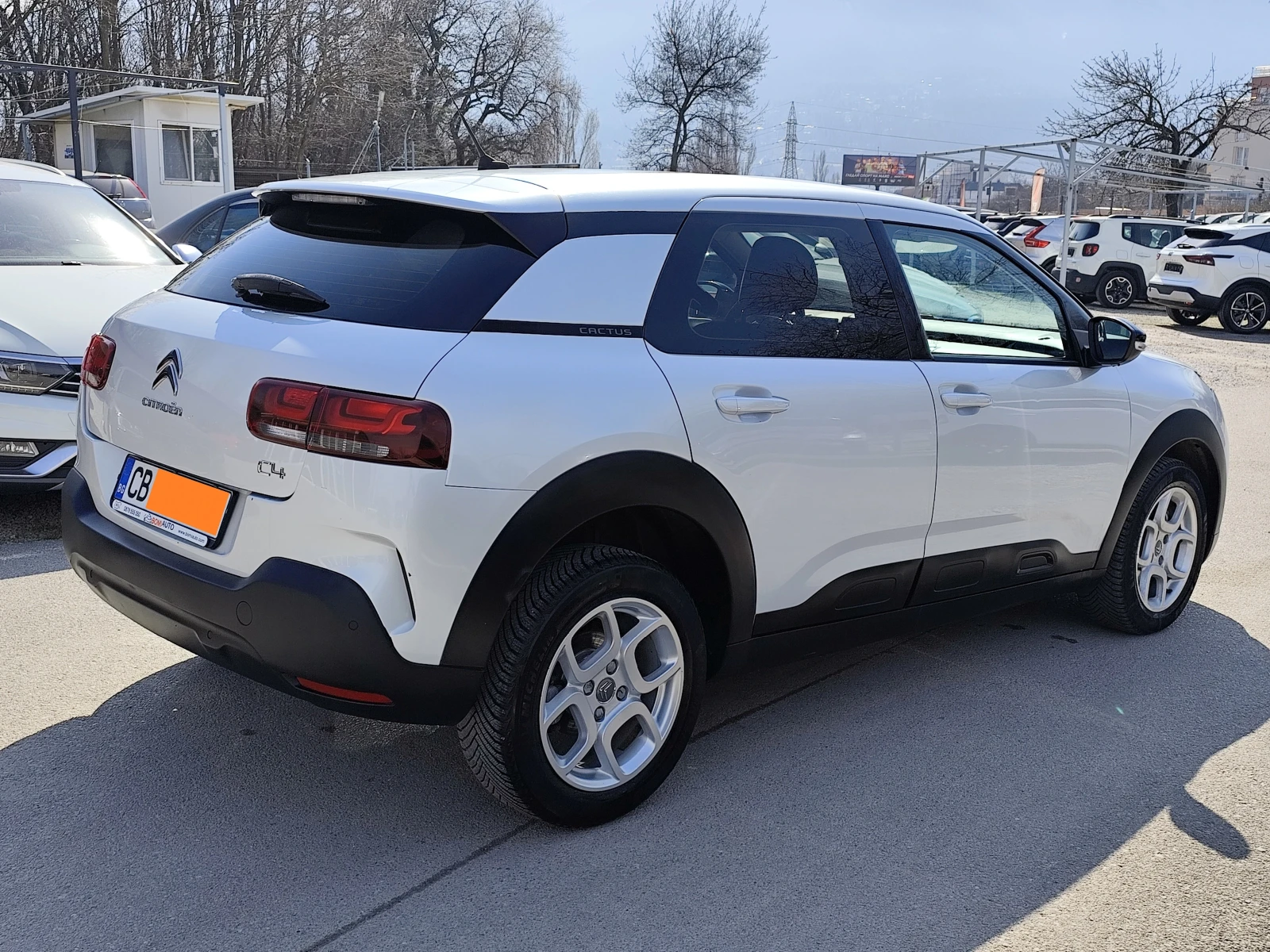 Citroen C4 Cactus 1.2TURBO* LED* NAVI* EURO6* 121000km!*  - изображение 4
