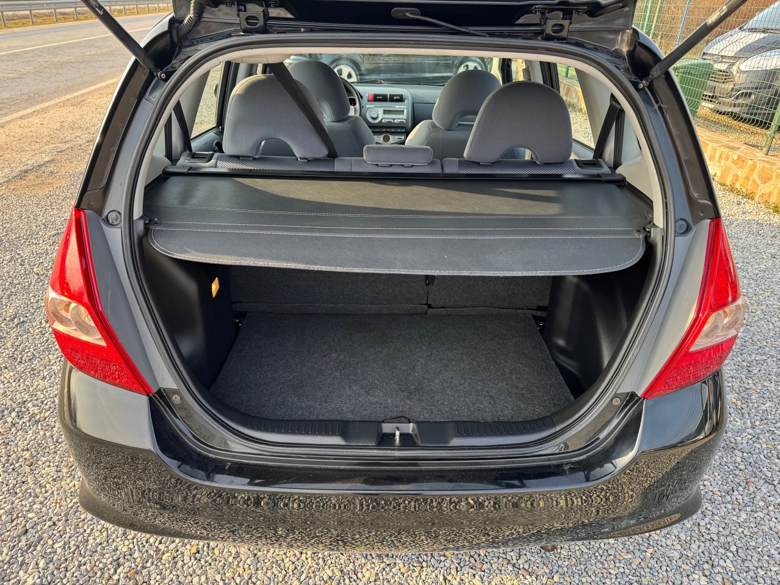 Honda Jazz 1.4i* 2008* Климатроник* 87кс* , снимка 12 - Автомобили и джипове - 53725138